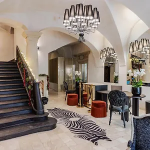 Unicus Palace Old Town - Destigo Hotel