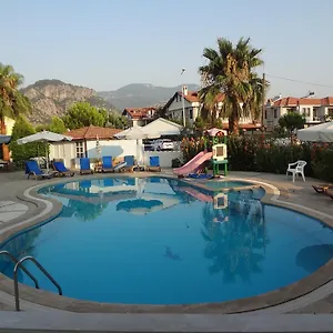 Apart Otel Mavikosk ****